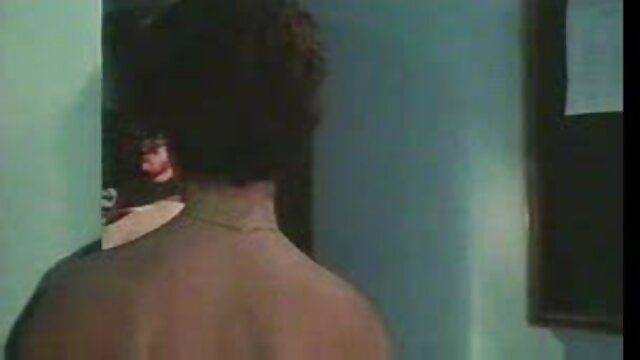 Vidéo Amateur femme humide gicle après une interview de sexe video porn femme fontaine sous la jupe